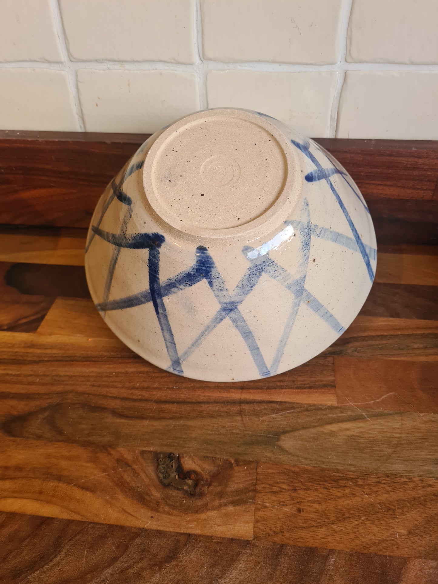 Everyday crisscross bowl