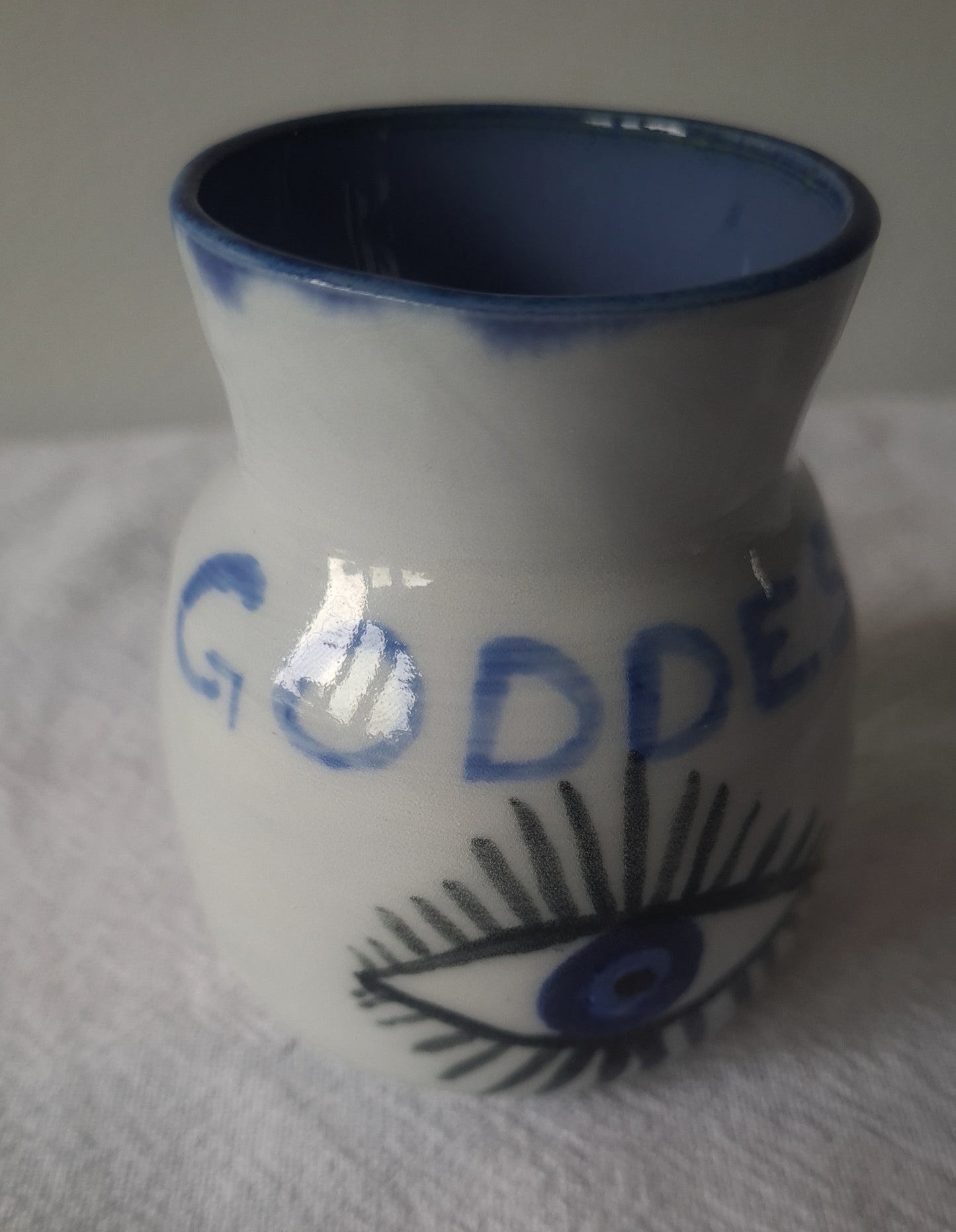 Goddess vase (blue)