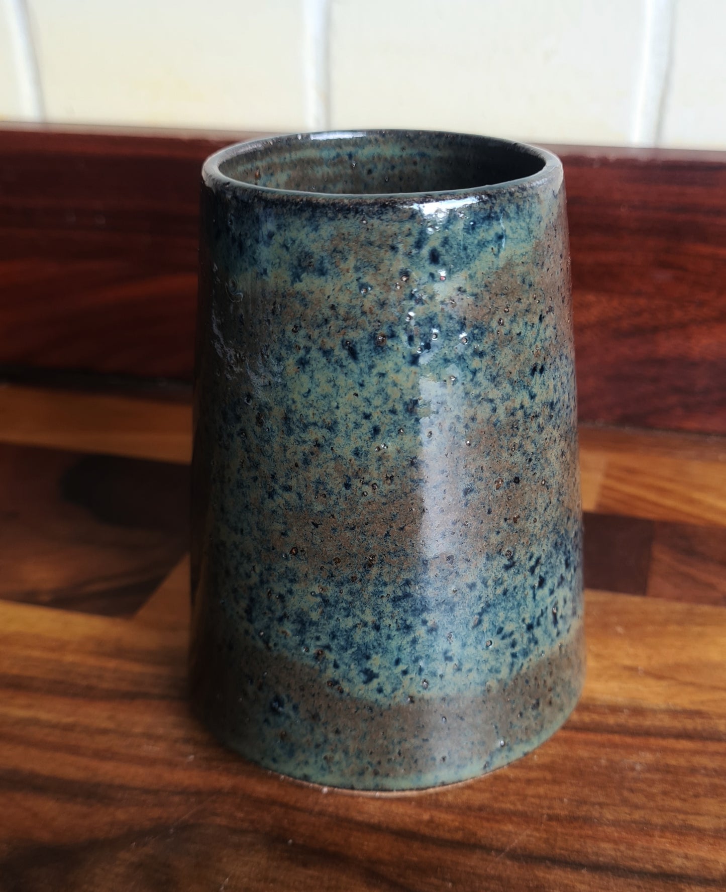 Storm conical vase