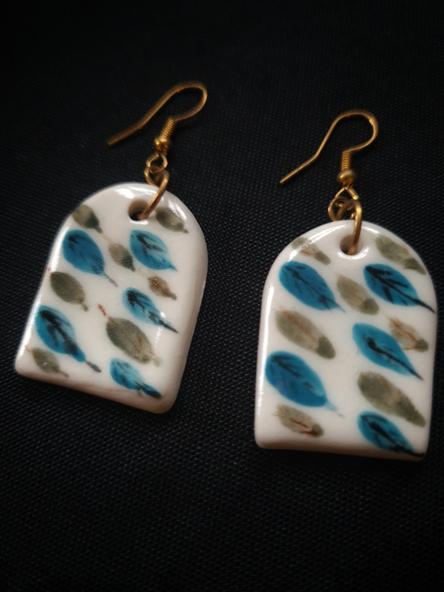 Leaf slab earrings